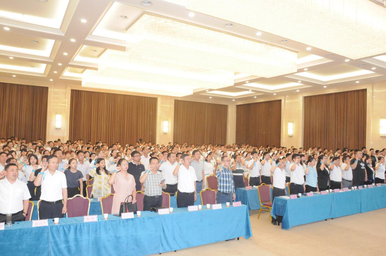 让爱绽放在希望里
